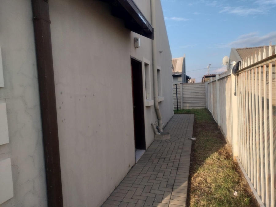 3 Bedroom Property for Sale in Mandela View Free State